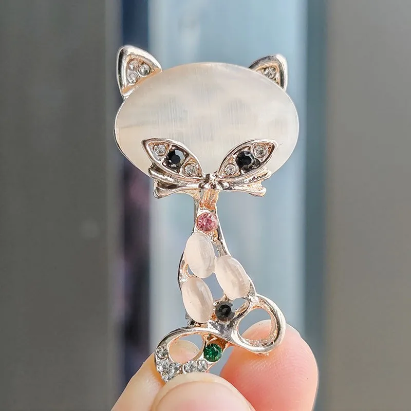 Korean Fashion Trends Cute Sexy Rhinestone Kitten Cat Brooches For Women Clothing Pins Cat's Eye Stones Fox Animal Brooch Pins