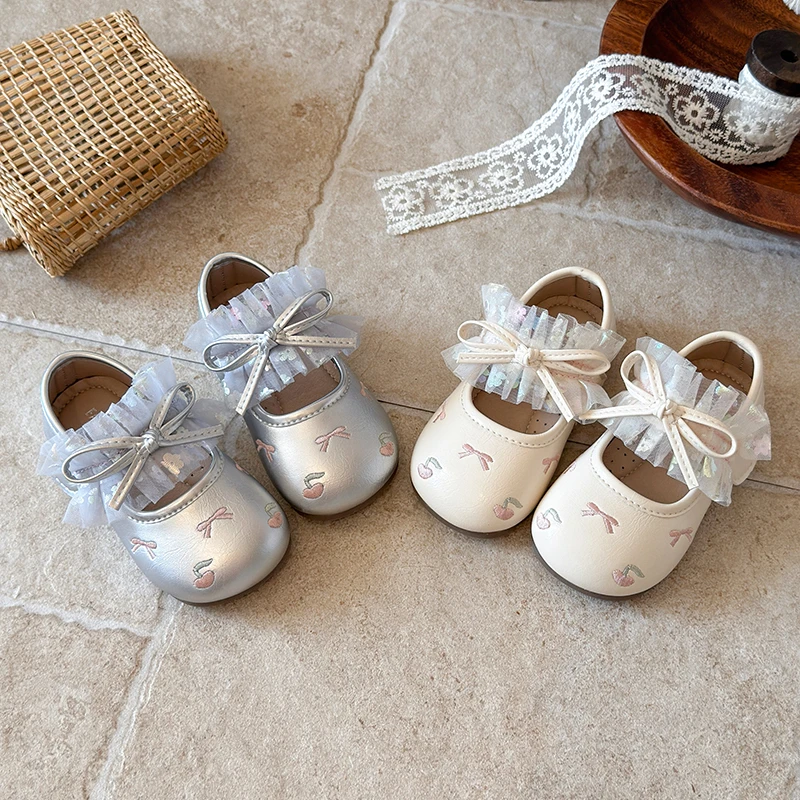 Autumn Little Girls Princess Shoes Cherry Embroidery Lace Frilly Children Flats Sweet Party Wedding Light Soft Sole Kids Shoe