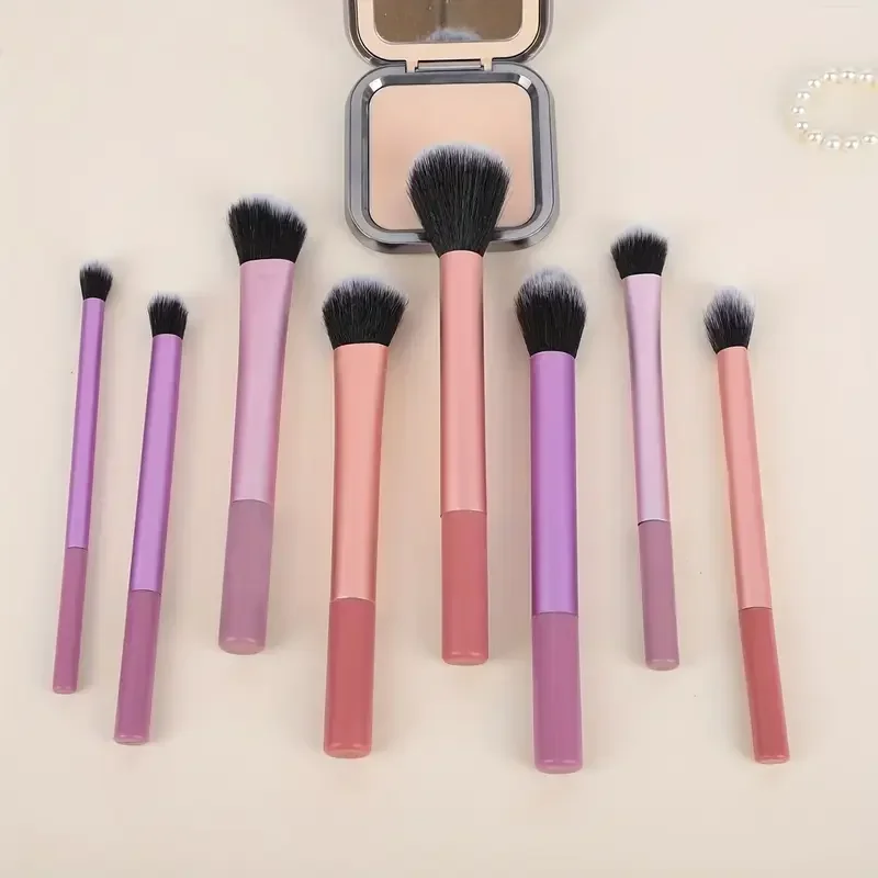 Ensemble de 8 pinceaux de maquillage professionnels - Poils synthétiques doux et de qualité supérieure, sans cruauté, faciles à nettoyer, pour fond de teint, blush, fard à paupières, cosmétiques