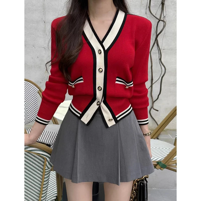 South korea Chic Autumn Retro Graceful V-neck Single-Breasted Contrast Color Versatile Slimming Long sleeve Knit Outerwear Women