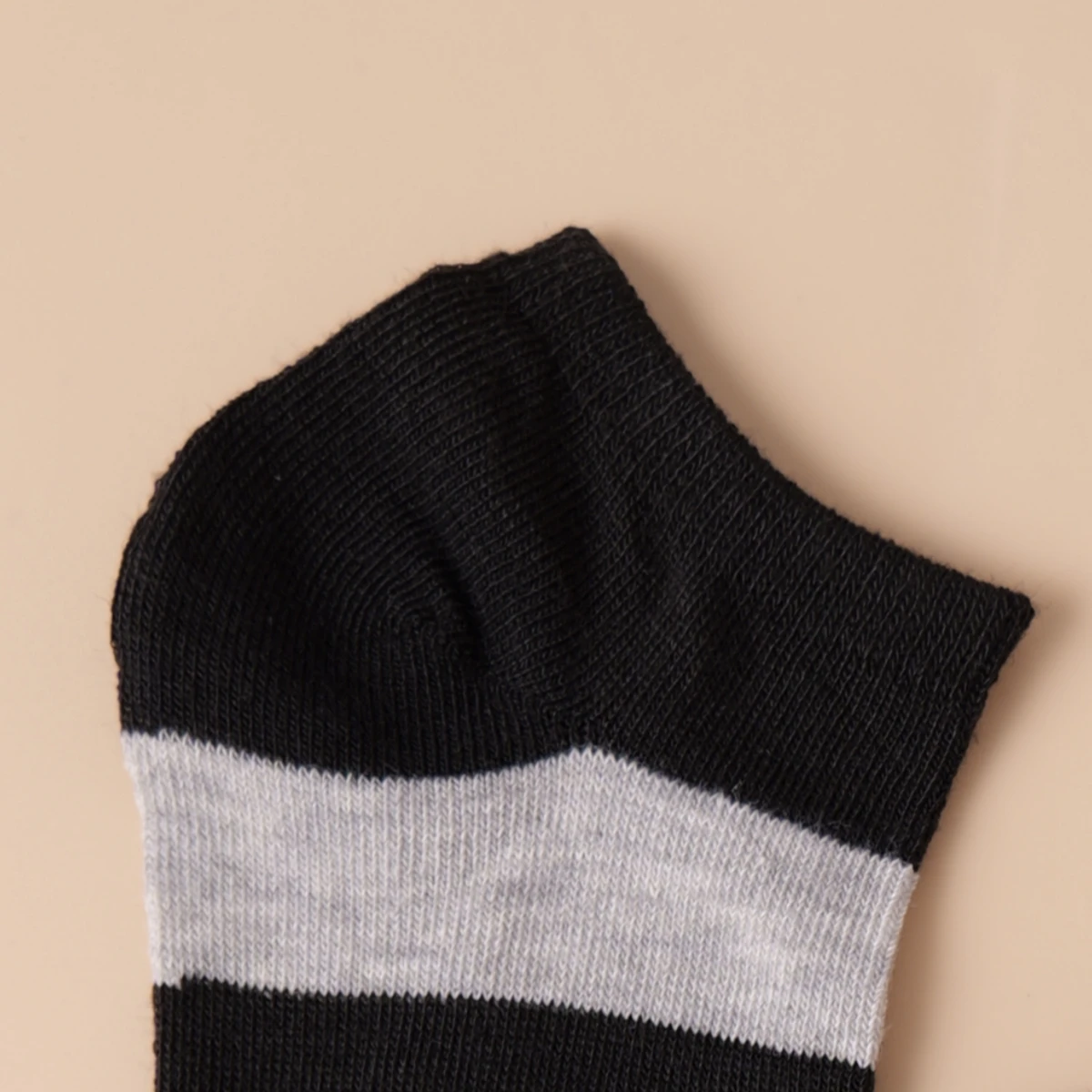 20 par skarpetek unisex – czarno-szare paski, wygodne, oddychające, odprowadzające wilgoć