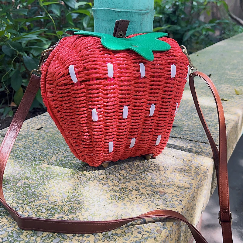 Cute Straw Strawberry Shoulder Bags for Women Summer Fruit Shape Beach Purses and Handbags Ladies Clutch Bag Weave Crossbody Bag