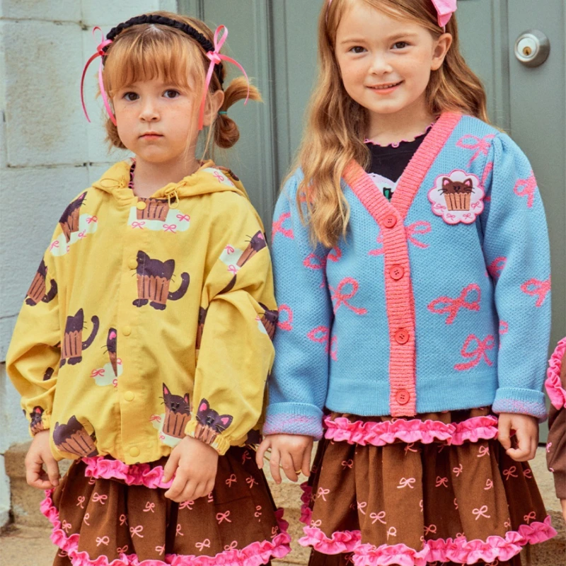 2025 خريف جديد الكورية الفتيات الكرتون فستان مجموعة طويلة الأكمام تي شيرت تنورة مجموعة إكسسوارات الشعر الجوارب الفتيات ملابس واقية من الشمس