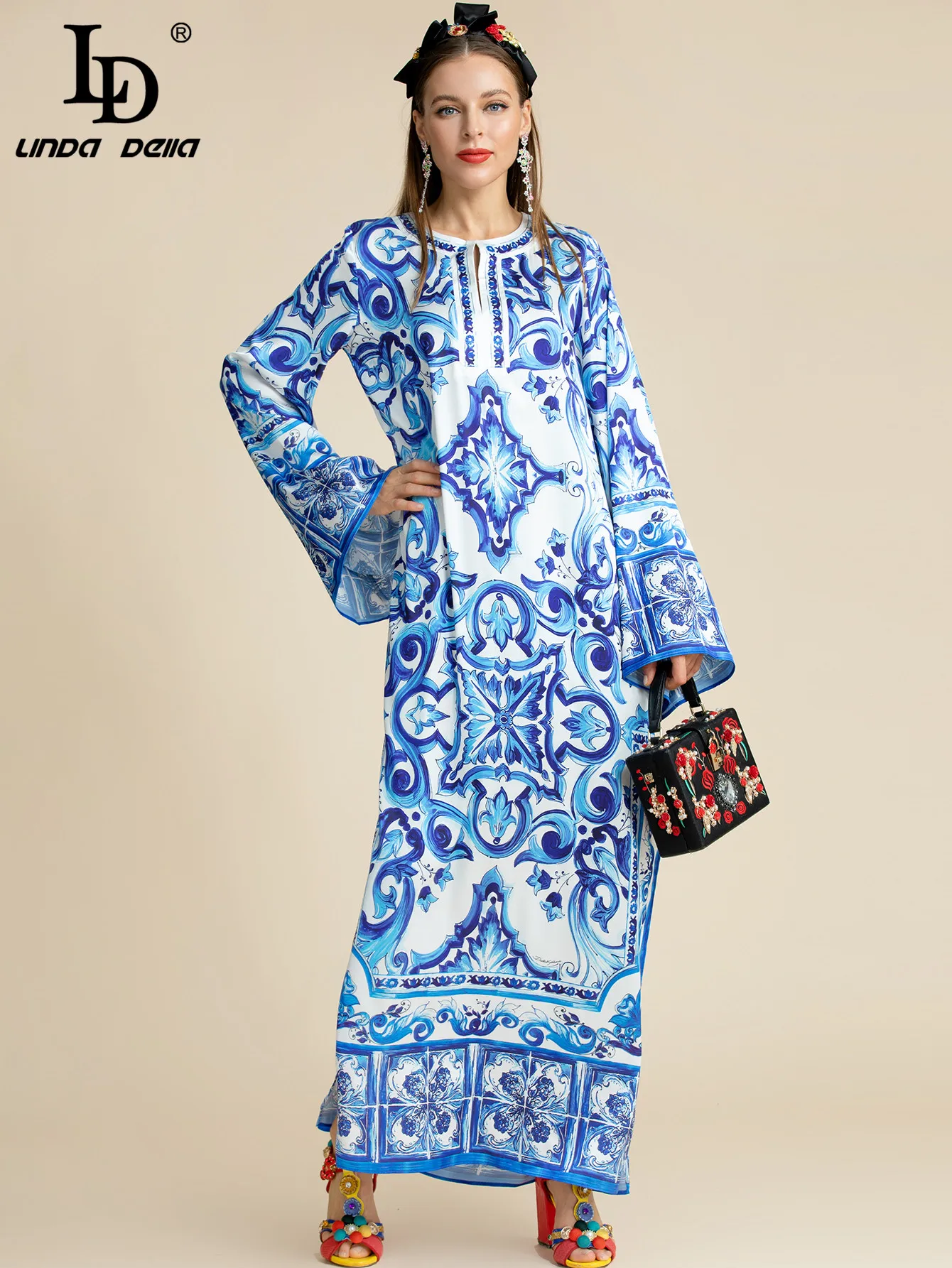 LD LINDA DELLA 2022 Fashion Autumn Runway Long Dress Women Blue and White Porcelain Printing Bohemian Loose Maxi Dresses Robe