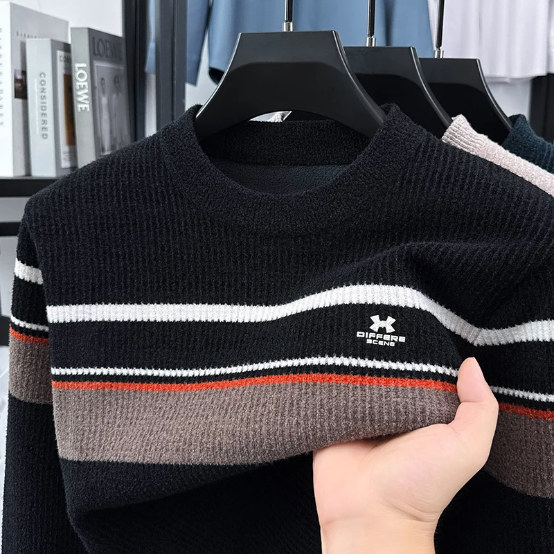 

Дизайнерский оригинальный мужской пуловер с круглым вырезом, трикотаж, зимнее новое поступление, цветные блоки, жаккардовые полосатые утолщенные теплые красивые мужские костюмы