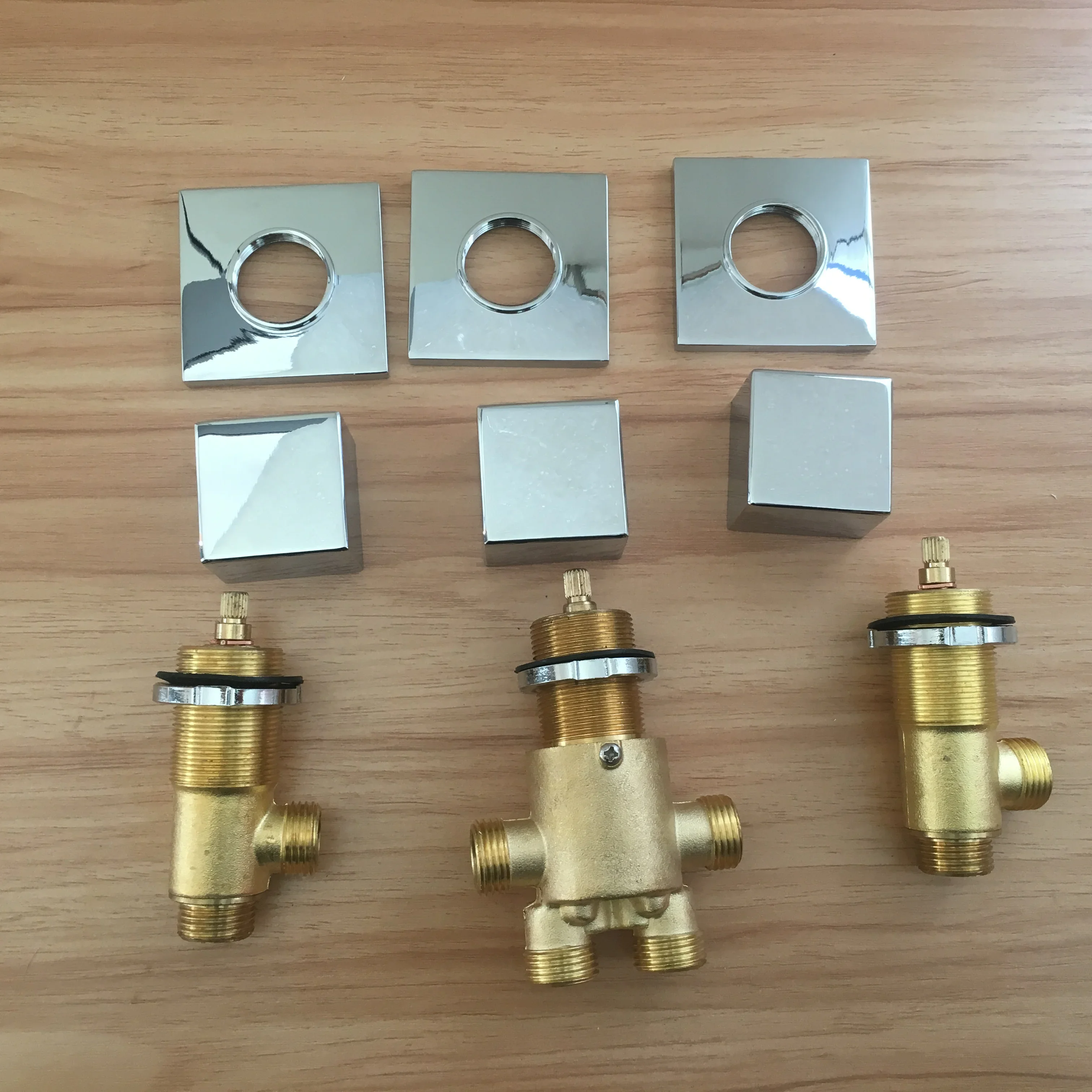 

MTTUZK Square Handle Brass Faucet Valve Shower Mixer Bath Control for Split Bathtub Square Brass Switch for Kitchen And Bath