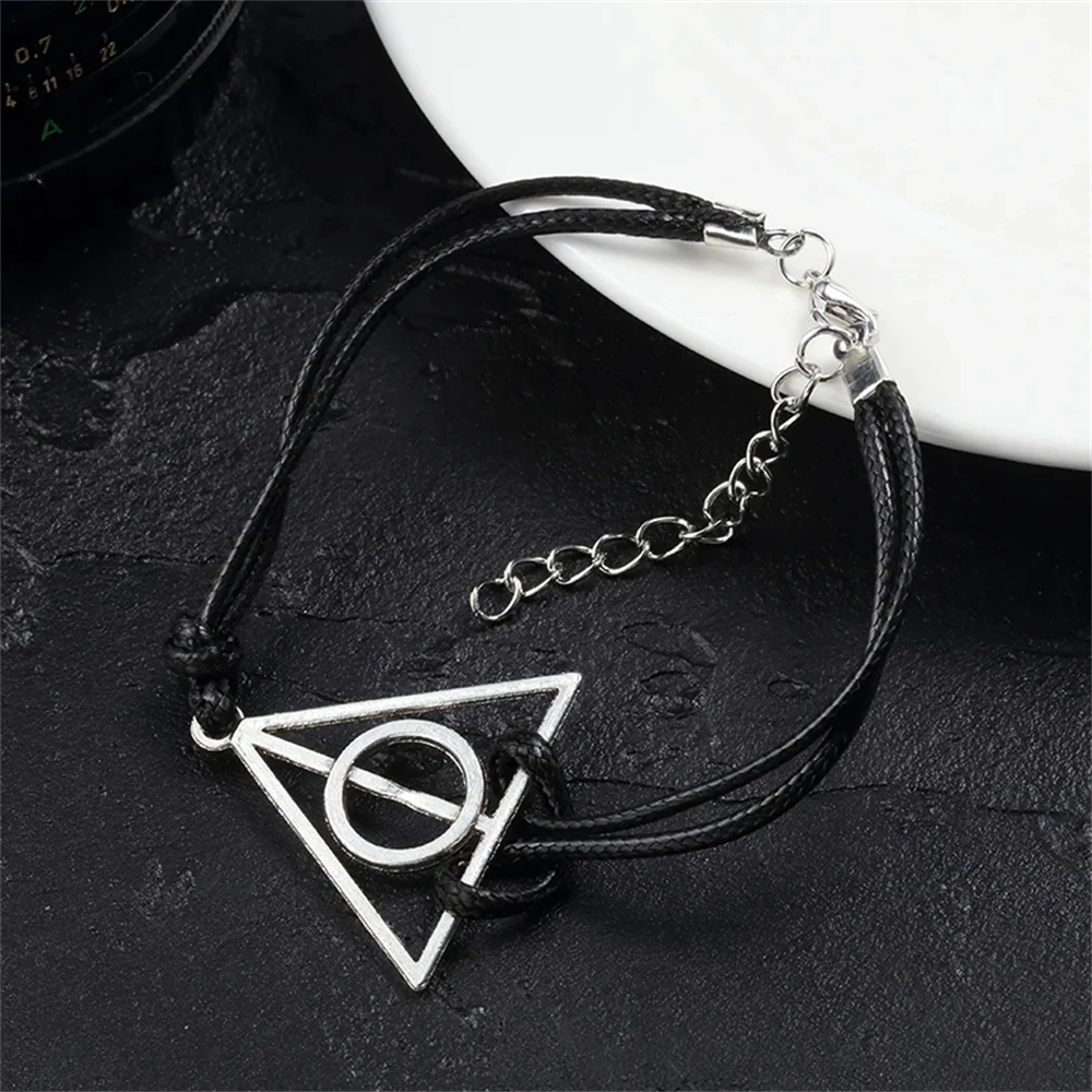 جديد الأزياء والمجوهرات العتيقة سحر بوتر الأقداس المهلكة الجلود سوار حبلي للرجال والنساء الهدايا