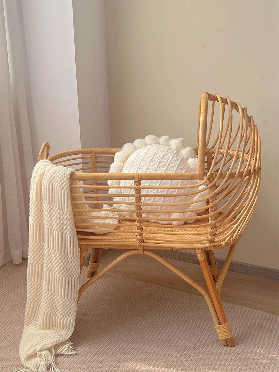 Rattan furniture rocking baby bedspread, high protective fence, anti-falling cart, cradle, sleeping basket, movable.