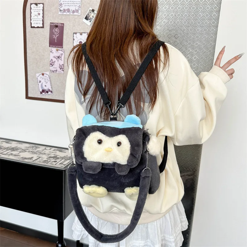 Bolso de hombro de felpa de dibujos animados para estudiantes, mochila versátil de gran capacidad con diseño de pingüino y gato negro pequeño, novedad de 2024