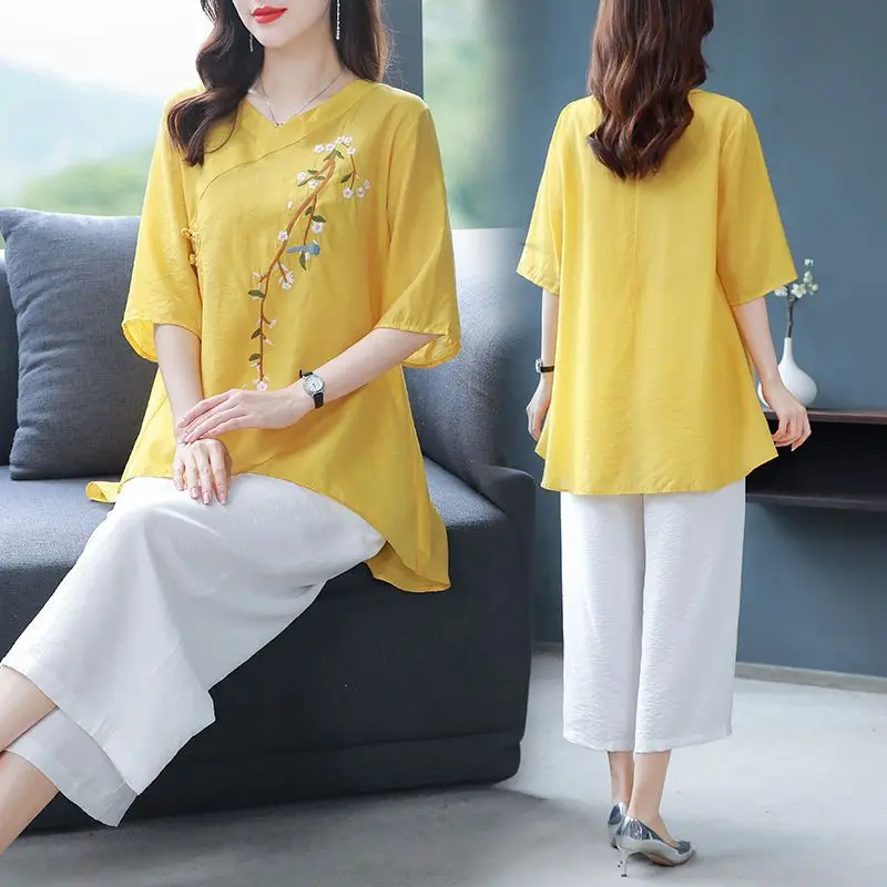 

Fashionable High-end Ethnic Style Cotton and Linen Embroidered Loose Large-size Casual Top