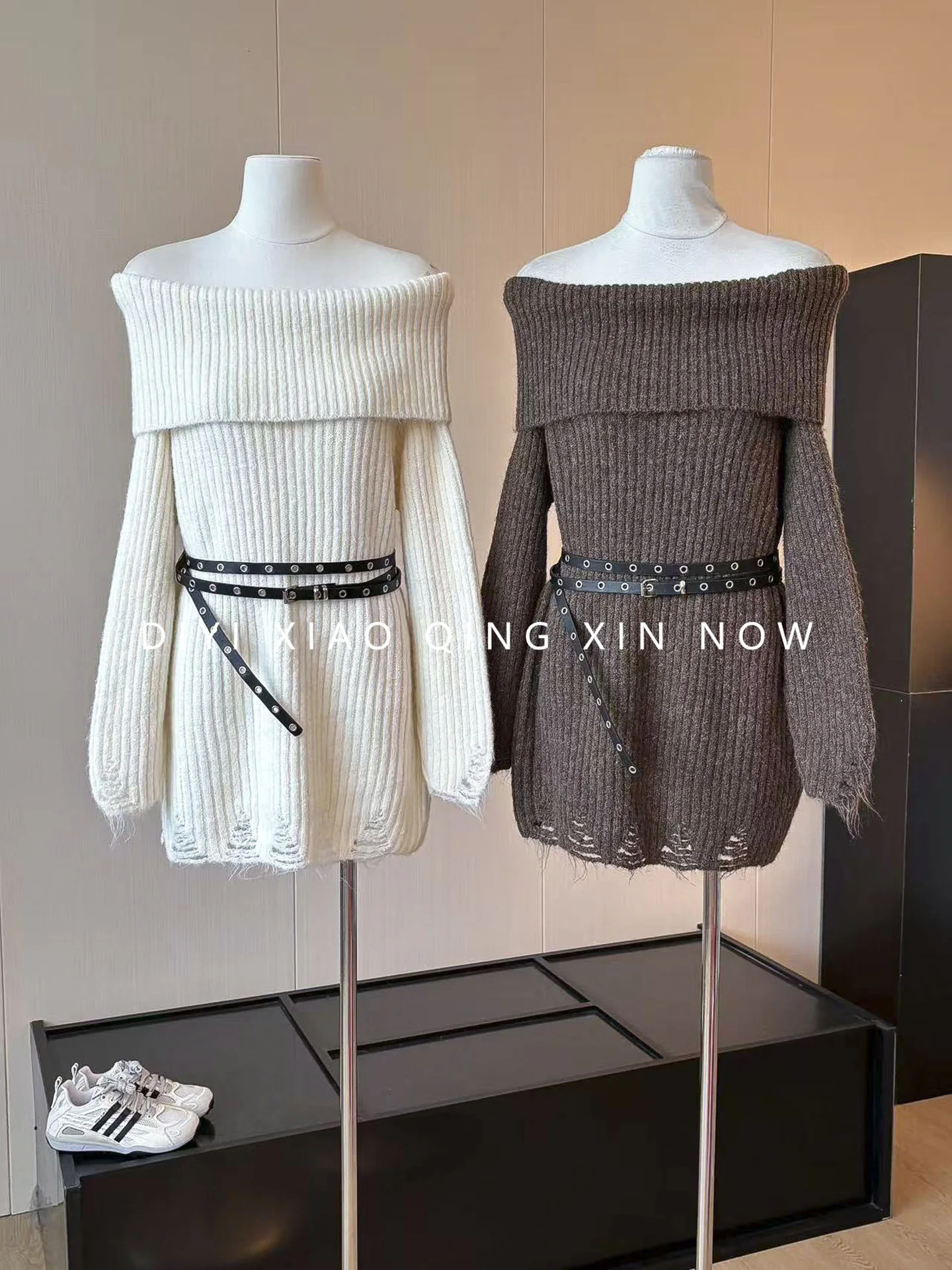 Pure Desire Lightweight Knitted Long Hair One Shoulder Top for Autumn Winter Commute Style Loose Fit Polyester Fiber Women's ...