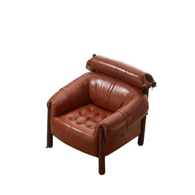 

Medieval cigar bar sofa, American negotiation retro leather solid wood cigar chair, tea space tea chair