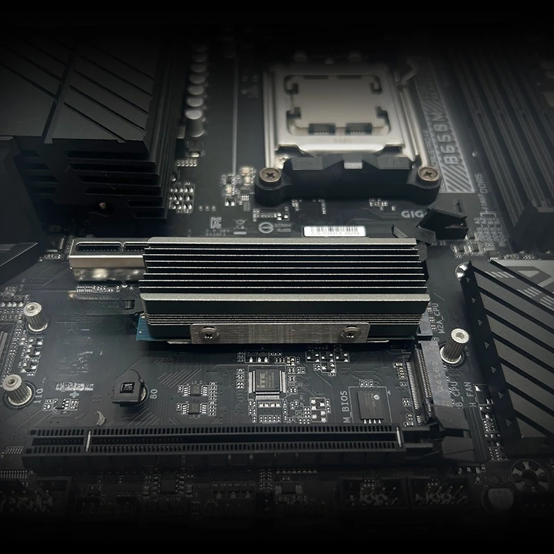 デュアル銅製ヒートパイプM.2 SSDクーラー、2つの熱伝導性シリコンパッド付き、ユニバーサル2280 NVMe冷却ソリューション（ゲーミングPC用）