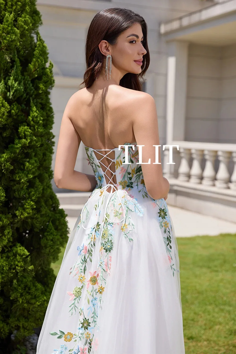TLIT 2025 فستان سهرة بسيط مطرز بالزهور بفتحة جانبية عالية فساتين حفلات بدون حمالات مخصصة فيستدوس دي فييستا