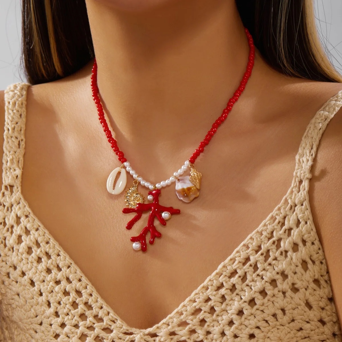 Sommerliche Reisperlen-Halskette mit Korallen- und Muschelanhänger für Damen und Herren – Boho-Muschel-Choker für Urlaub, Party und modische Schmuckgeschenke – Detail 13