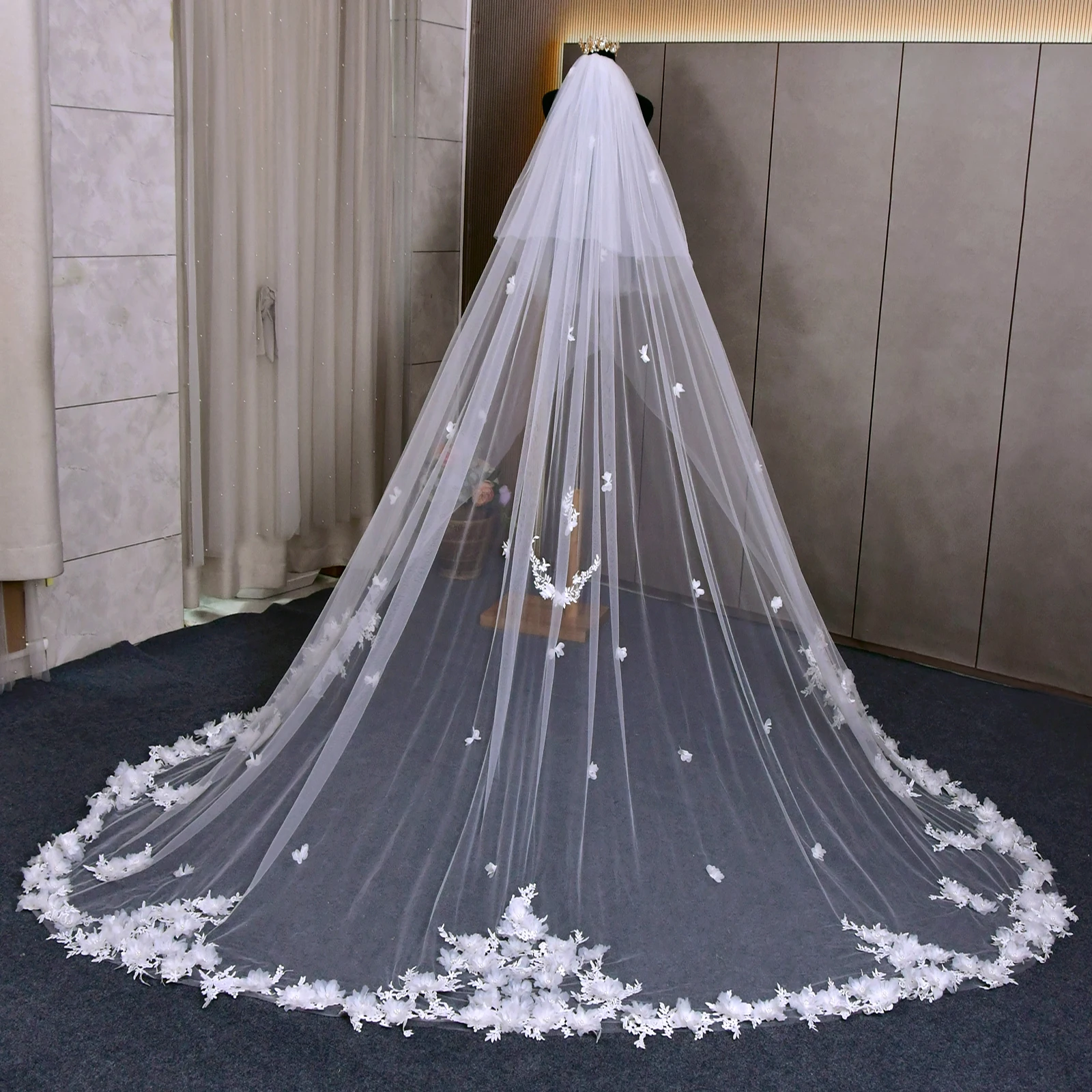 V150 3D Flowers Bridal Veil Pearls Beaded Wedding Veil Long Cathedral Style Soft Bridal Illusion with Comb Bride Accessories