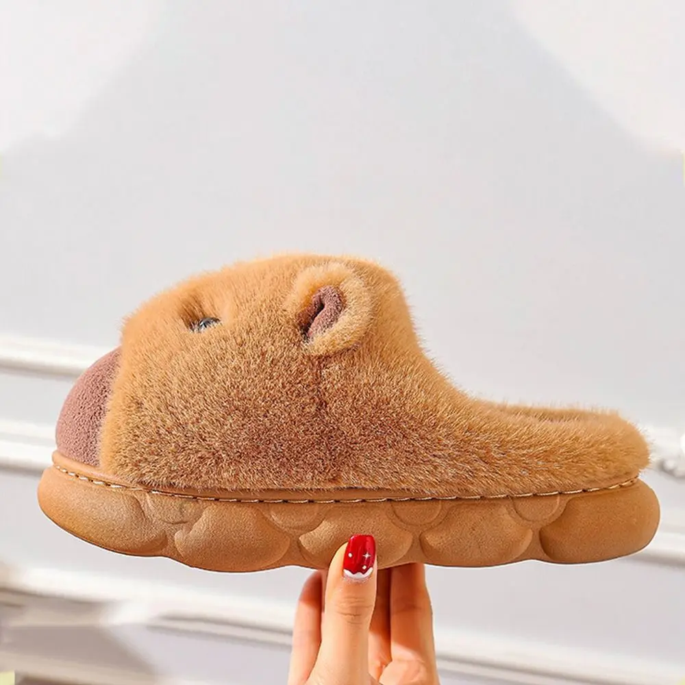 شباشب كابيبارا شتوية غير رسمية ناعمة وسميكة ودافئة من فروي كرتونية مضادة للانزلاق أحذية قطنية منزلية لطيفة للزوجين