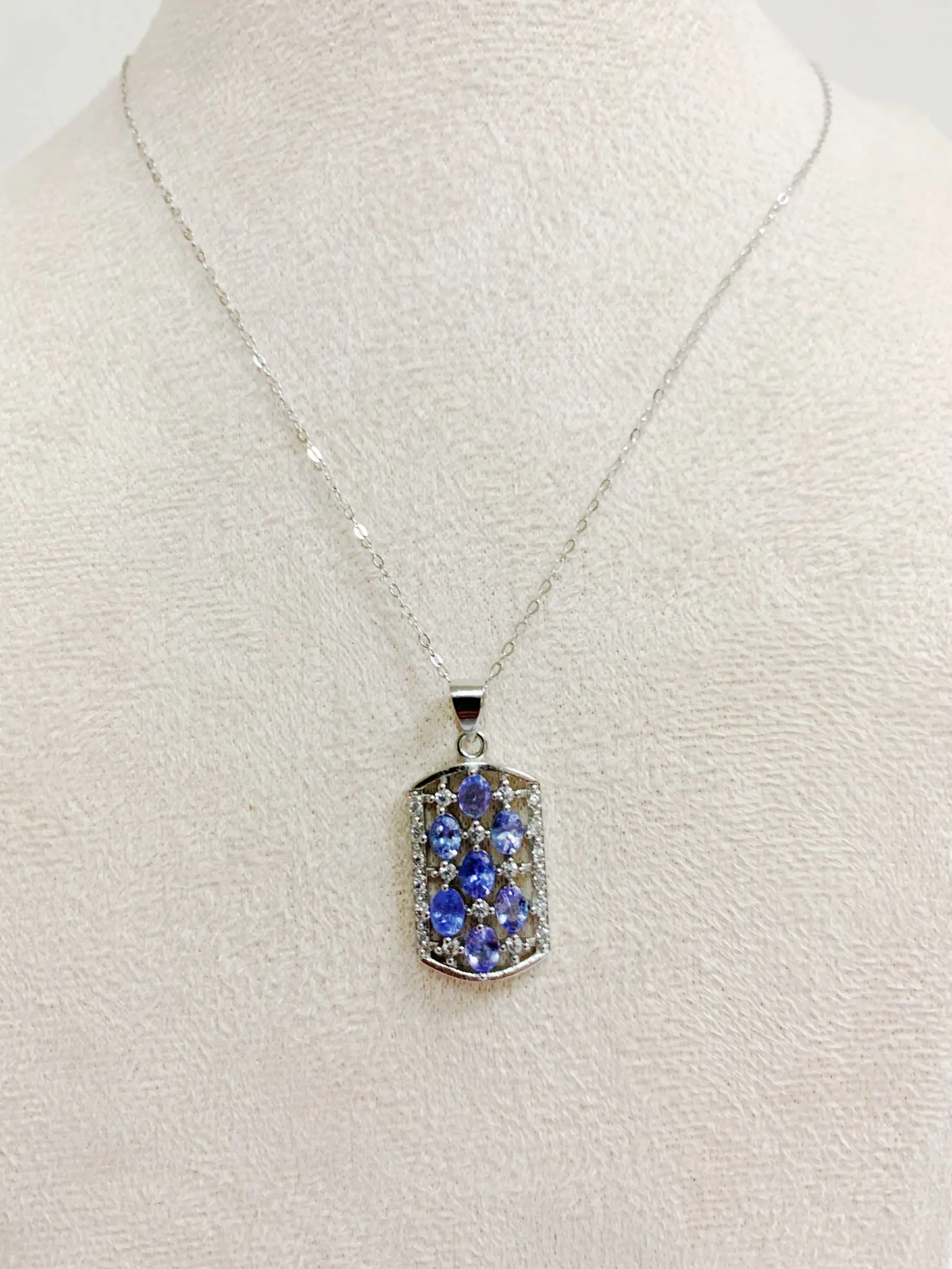 ZECAA Tanzanite 925 Jewelry Pendant For Woman With Tanzanite Gemstone 3*4mm Pendant S925 Silver Tanzanite Pendant