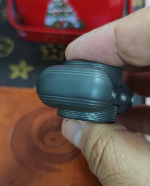 Used EDC Grayscale EDC genuine SOAP natural color small soap gyroscope TC4 titanium alloy material EDC decompression toy