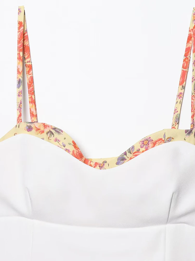 ملابس نسائية صيفية جديدة على الطراز الأوروبي والأمريكي مطبوعة بخياطة مرنة وحمالات علوية وشاح حريري وحزام شورت غير رسمي