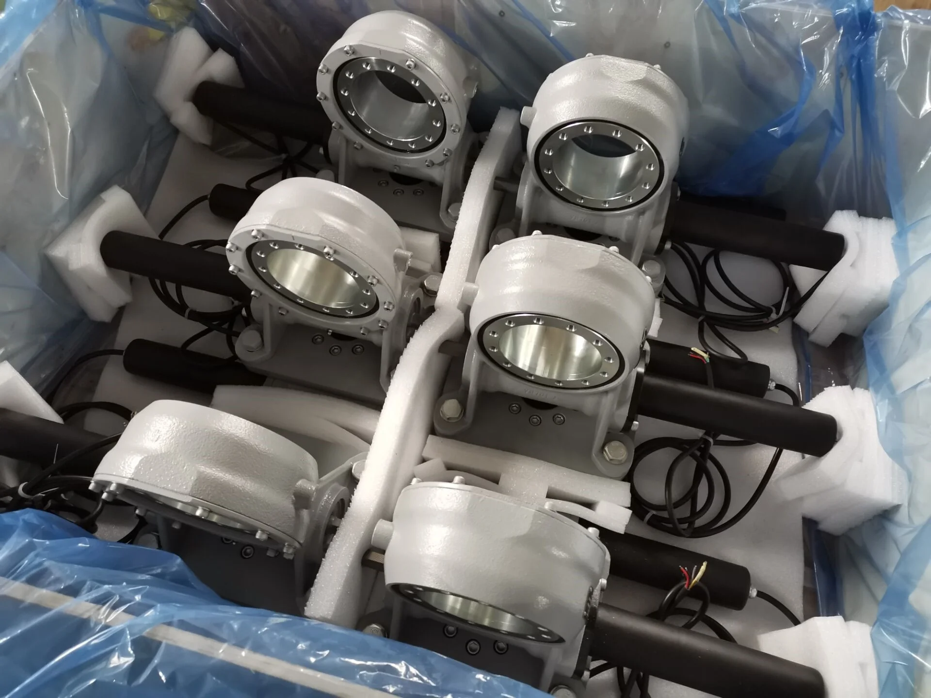 Custom ODM Support Sun PV Tracking 9 Inch Dual Axis Slewing Drive Bearing Worm Gearing Arrangement