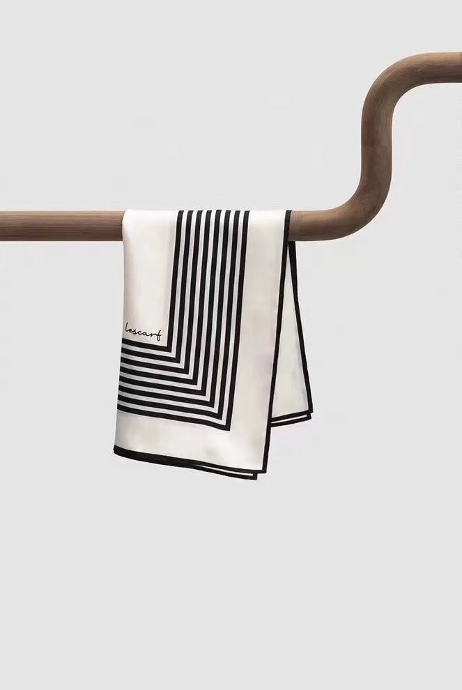 エレガントなフレンチスタイルのシルクスカーフ女性の春夏の新作チェック柄シルクストライプヘップバーンスタイルスクエアスカーフ多用途ユースファッション