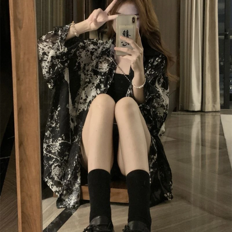 2025 Langarm Shirts Frauen Lose Tie Dye Gothic Streetwear Casual Tops Frau Blusen Vintage-Mode-Design Shirts Weibliche