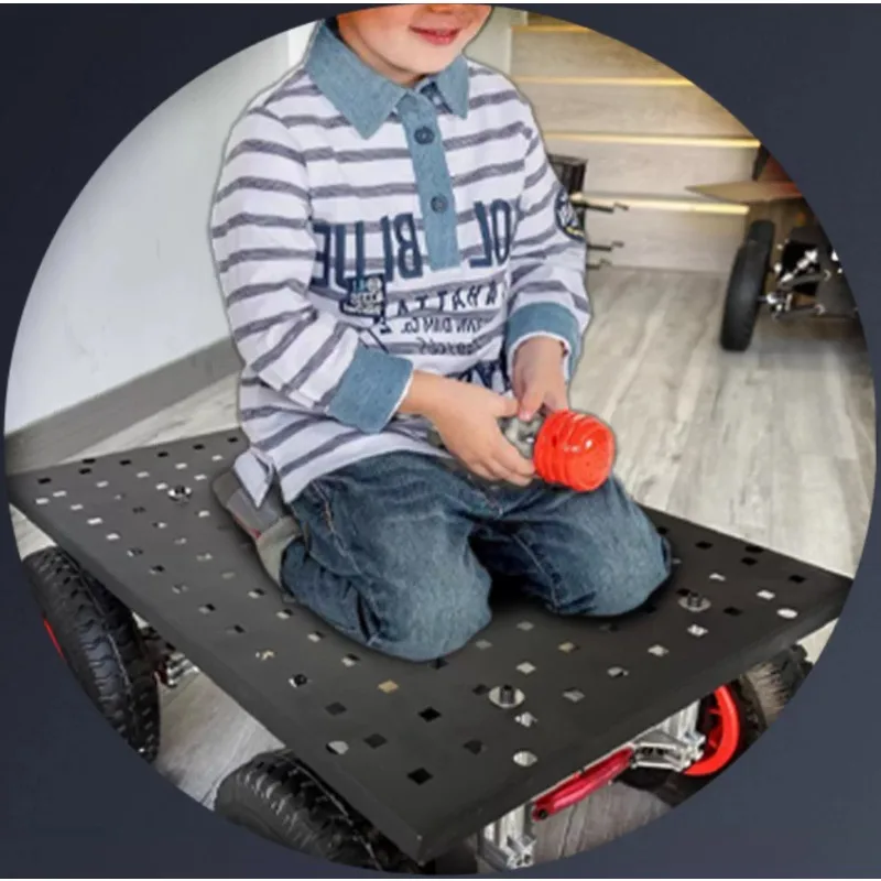 

Metal Remote Control Car, Personalized DIY Heavy-duty Stable Transportation, Strong Power, Stainless Steel Flat Electric Vehicle