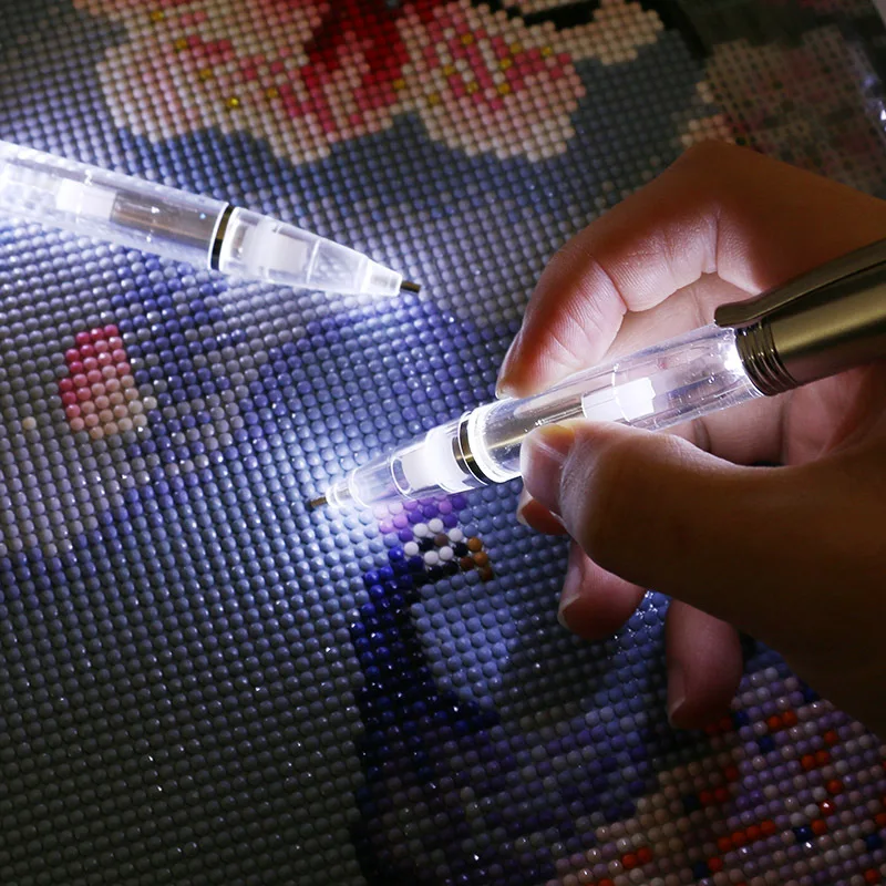 (1 pz) penna a incandescenza con disegno a diamante nuovo stile con penna a diamante con punta luminosa penna di illuminazione a LED