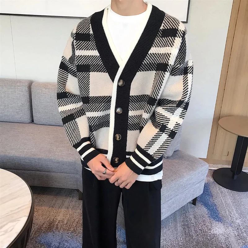 Korean New Men's 2024 Autumn and Winter Patchwork V-neck Button Plaid Striped Fashion Loose Casual Long Sleeved Knitted Tops