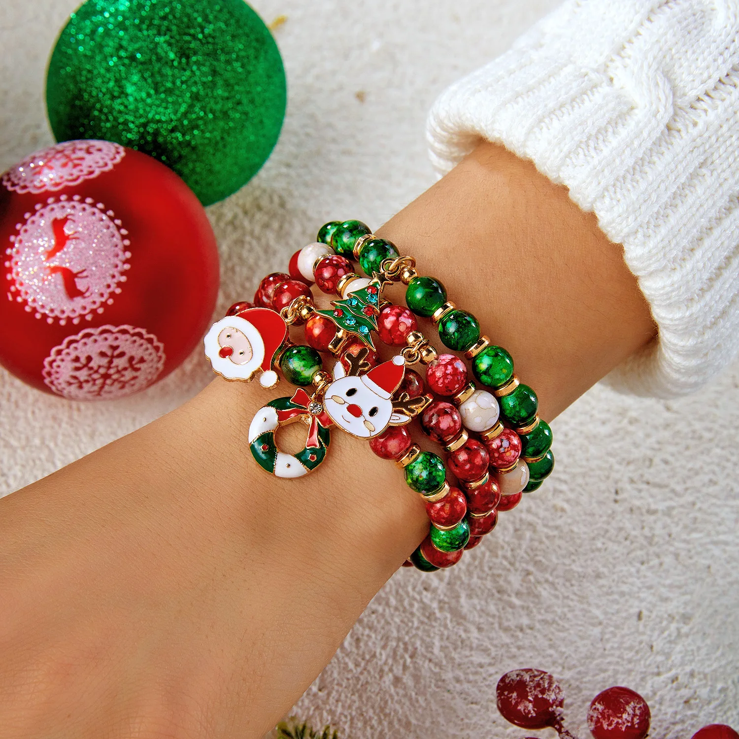 4Pcs/Set Colorful Beads Christmas Bracelet For Women Xmas Tree Santa Claus Elk Snowflake Beaded Bangle Party Jewelry
