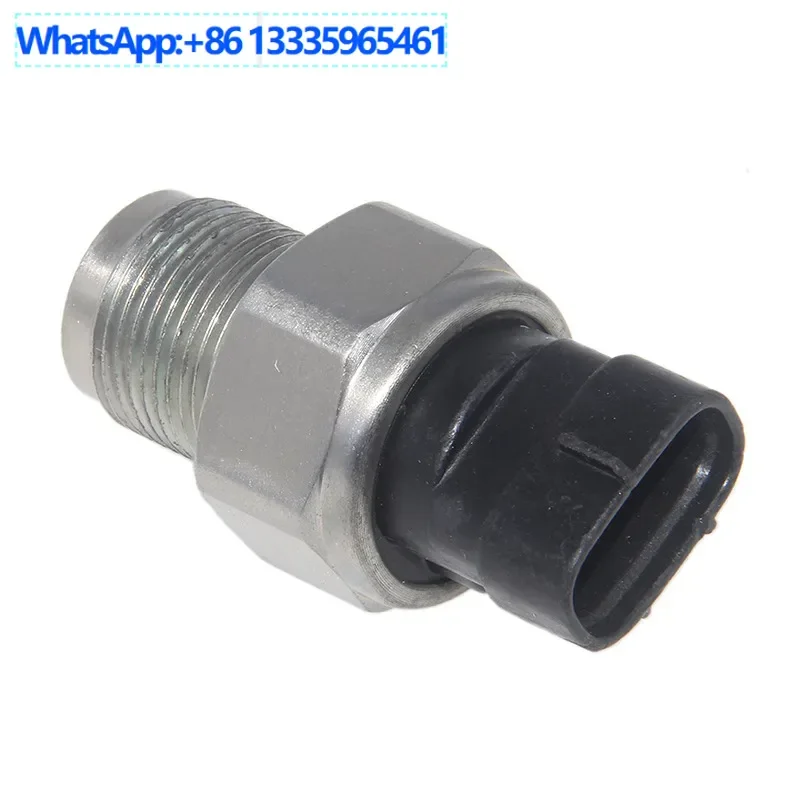 

4PCS Suitable for Toyota fuel rail pressure sensor 499,000-6121