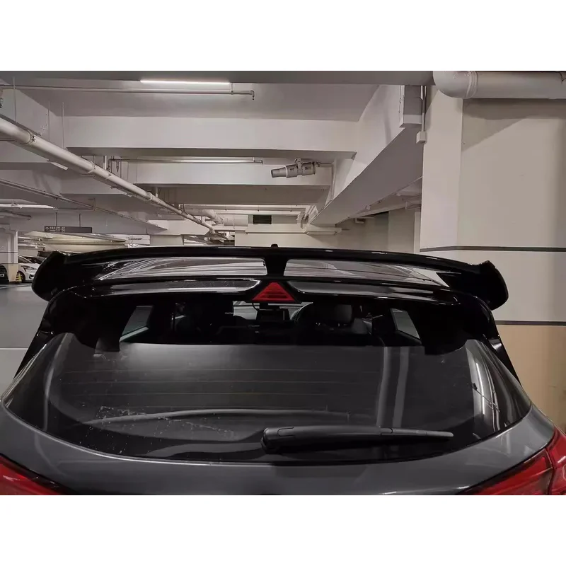 

Carbon fiber Rear Spoiler i30 Modified Roof Tail Wing Car Accessories