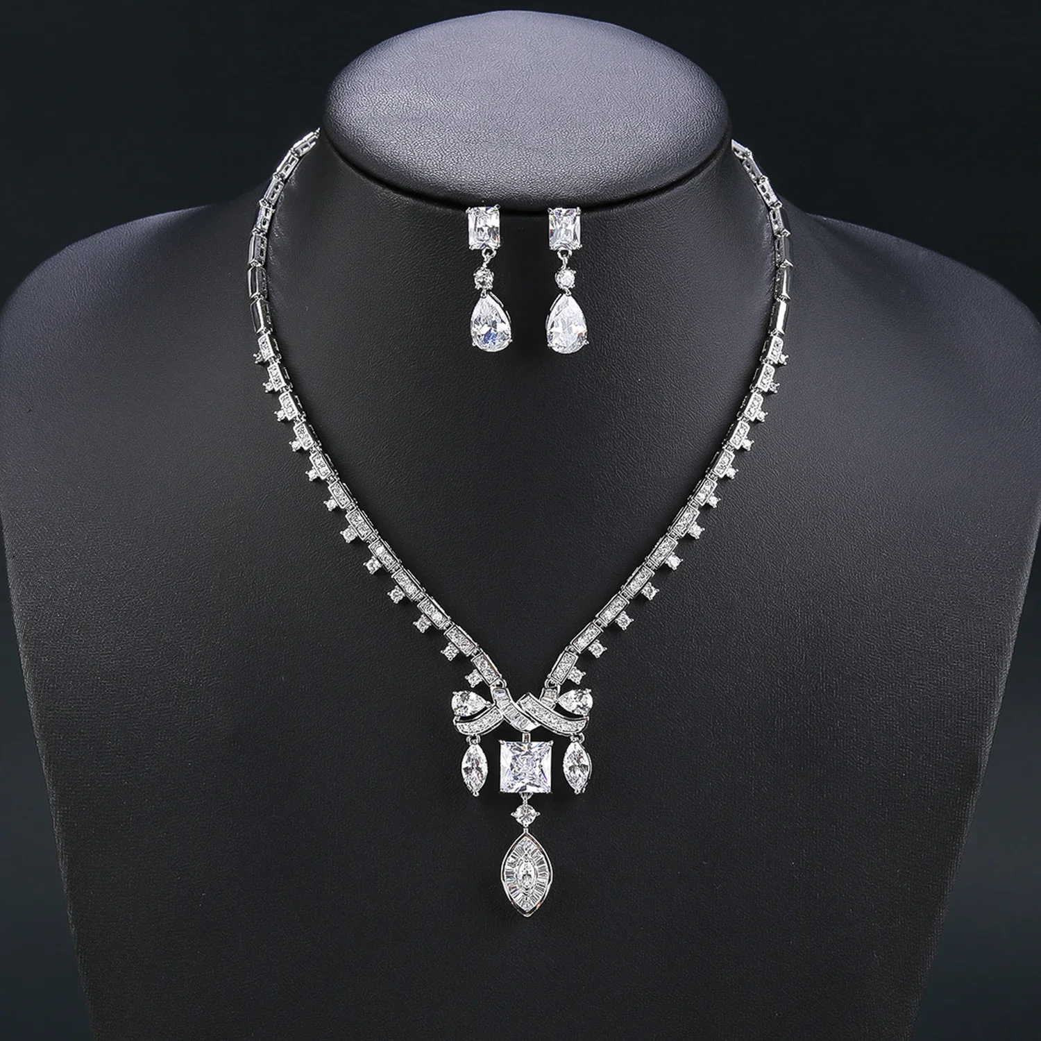 

Fashion Shiny Cubic Zirconia Earrings NecklaceSet Woman Party Banquet Dress Accessories Jewelry CN11410