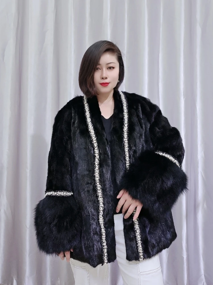 Neuer Xiaoxiang Feng Shui Nerzfell mittellanger Stil junger und modischer warmer Pelzmantel für Frauen