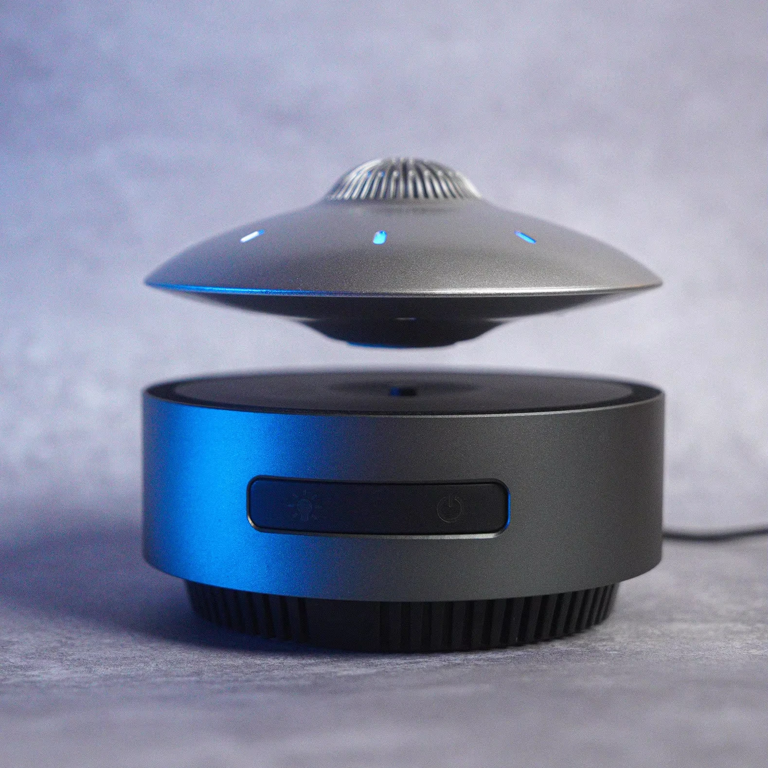 

Portable Plastic Audio Player Parties Home Theater Mobile Phones DC Power Automatic Lift-Down Floating UFO Speaker