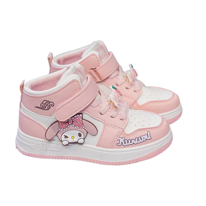 Scarpe casual da ragazza Sanrio Kuromi Cartoon Scarpe da ginnastica per bambini in pelle antiscivolo resistenti all'acqua Scarpe da esterno traspiranti con fondo alto e morbido Novità