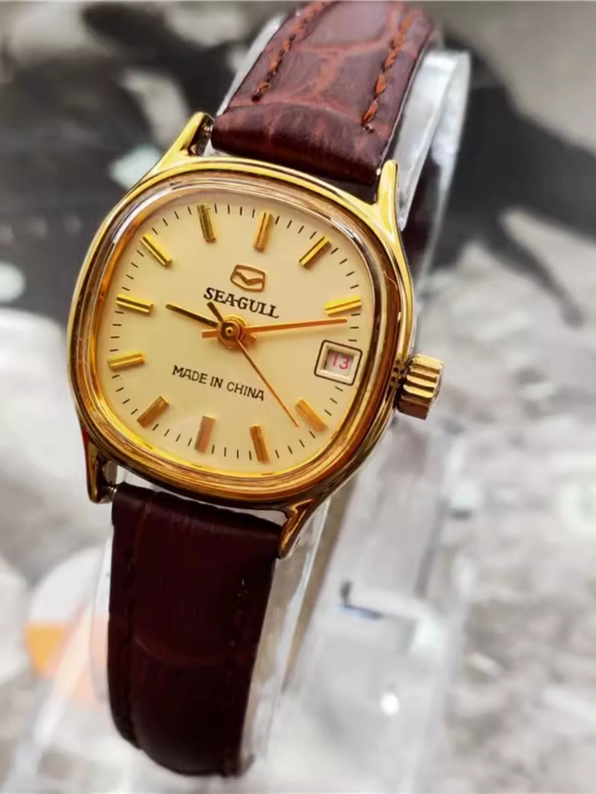 1990s brand new inventory sea o manual mechanical women's watch winding retro square gold calendar antique hollow