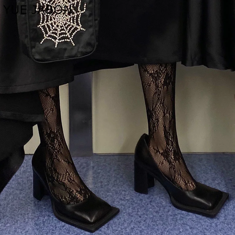 

Женские туфли-лоферы на очень высоком каблуке, размер 42, черные, осенние, из лакированной кожи, на массивной платформе, без застежек, в стиле Мэри Джейн