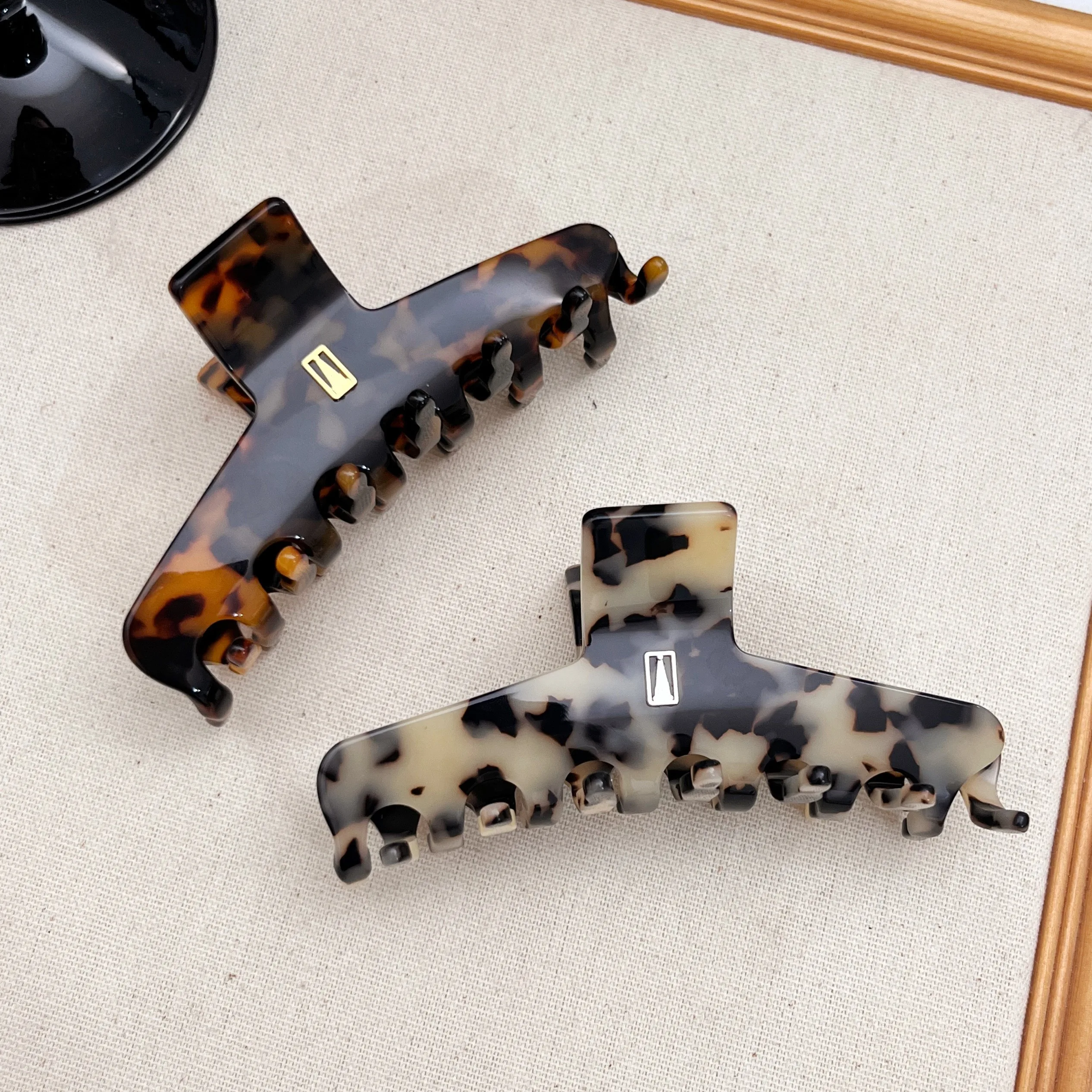 

Женская заколка для волос Xin Zhi Lai, новинка 2025, высококачественная заколка для ковчег, летние аксессуары Faion, акриловый материал, корейский Sle Fre out