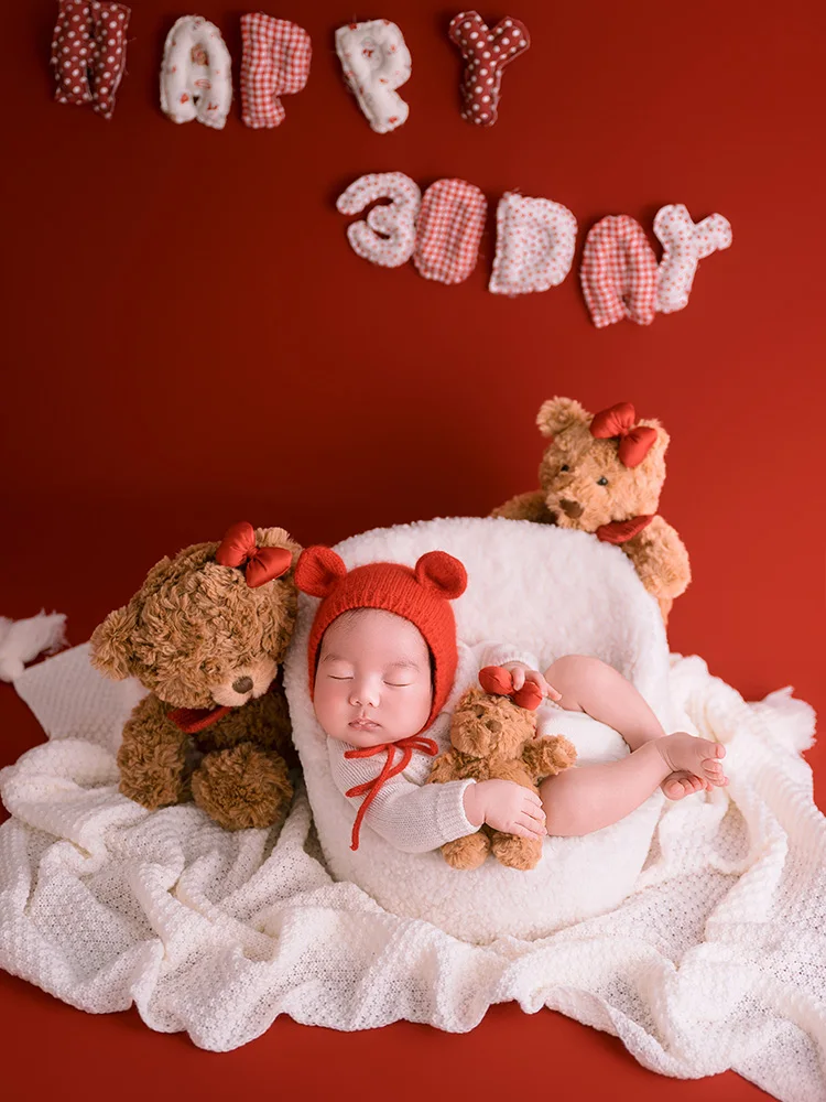 

Newborn 30 Days Milestone Photography Props Kit Baby Romper Bunny Hat Teddy Bear Rabbit Plush Doll for Professional Baby Studio