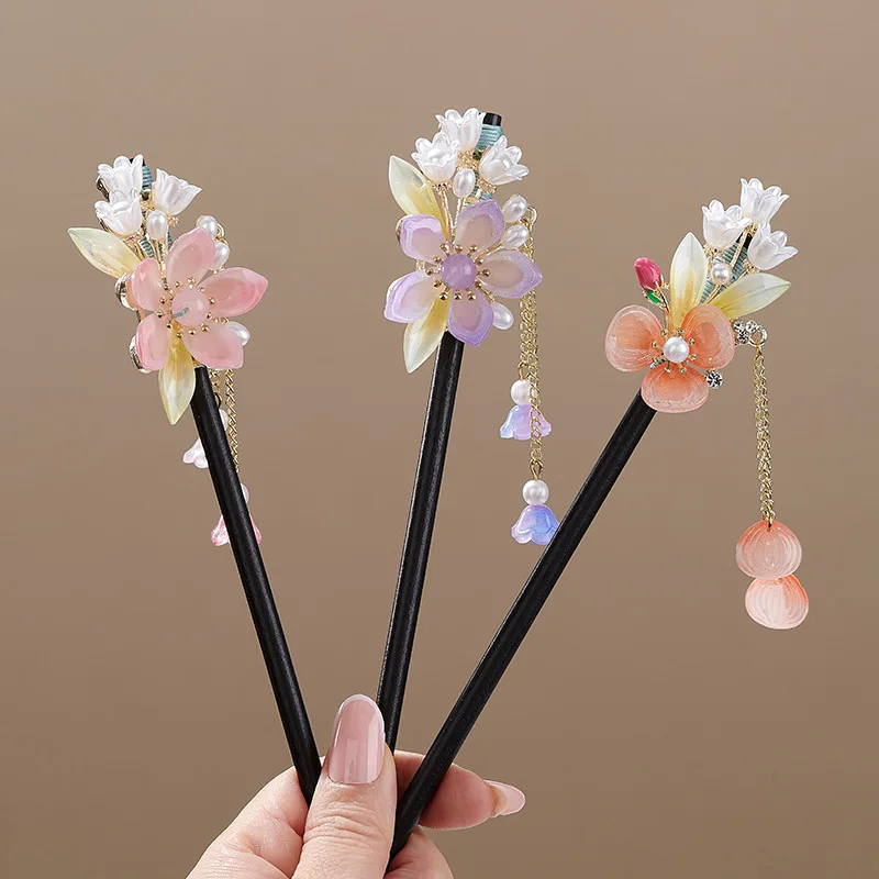 Chinese Style Vintage Imitation Ebony Hairpins Exquisite Flower Tassel Hair Sticks For Women Cheongsam Hanfu Updo Hair Styling