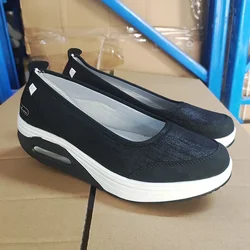 Women's Thick Soled Sandals 2025 New Comfortable Silver Loafers Tenis Feminino Casual Outdoor Plus Size Mom Wearing Casual Shoes