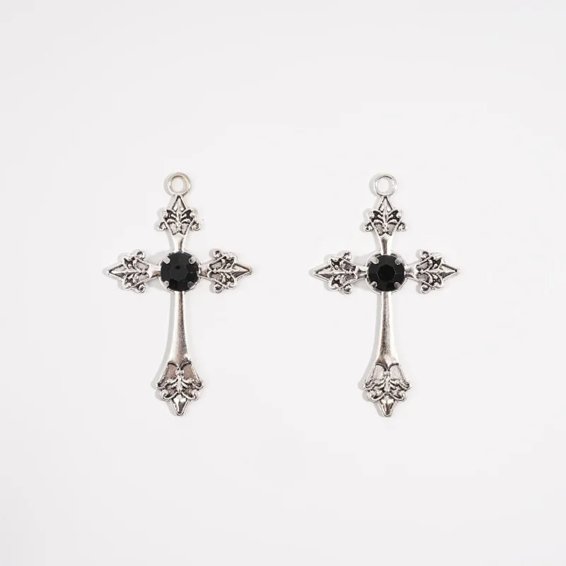 2Pcs Gothic Silver Relief with Round Black Rhinestone Retro Pattern Cross Pendant Necklace Earrings Bracelet Alloy Accessories