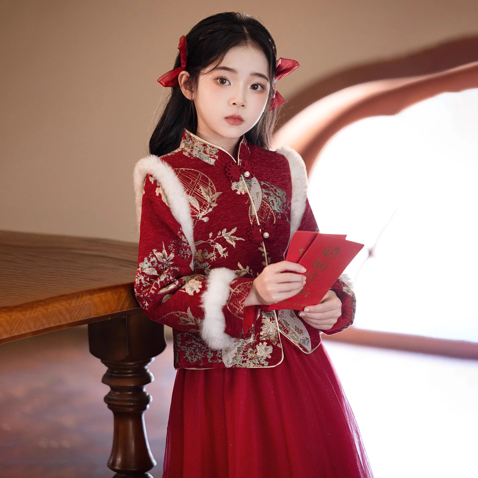 Hanfu الفتيات الشتاء سميكة 2025 ملابس السنة الجديدة للأطفال السنة الجديدة تانغ الملابس الدافئة نزهة الملابس الملابس الشتوية