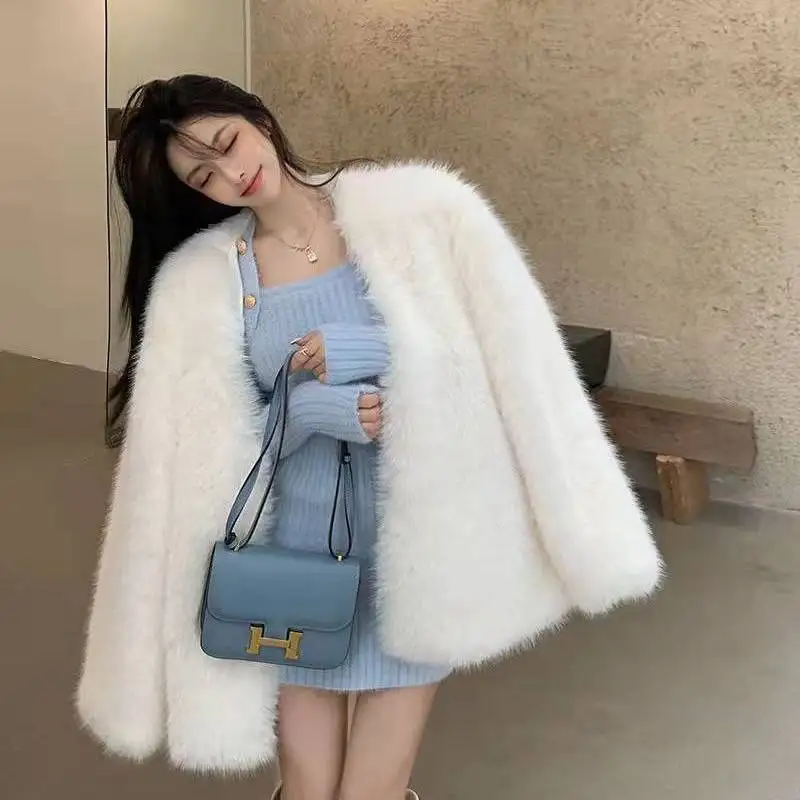 

Luxury Faux Fox Coat Women's Mid length Warm Thickened Plush Coat Loose Large White Elegant Korean Faux Fur Jacket Outerwear