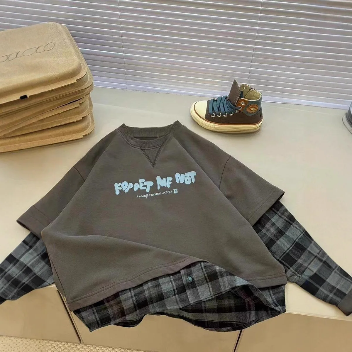 camiseta-de-manga-comprida-lapela-falsa-de-duas-pecas-padrao-xadrez-fino-meninos-criancas-primavera-outono-solto-casual-moda