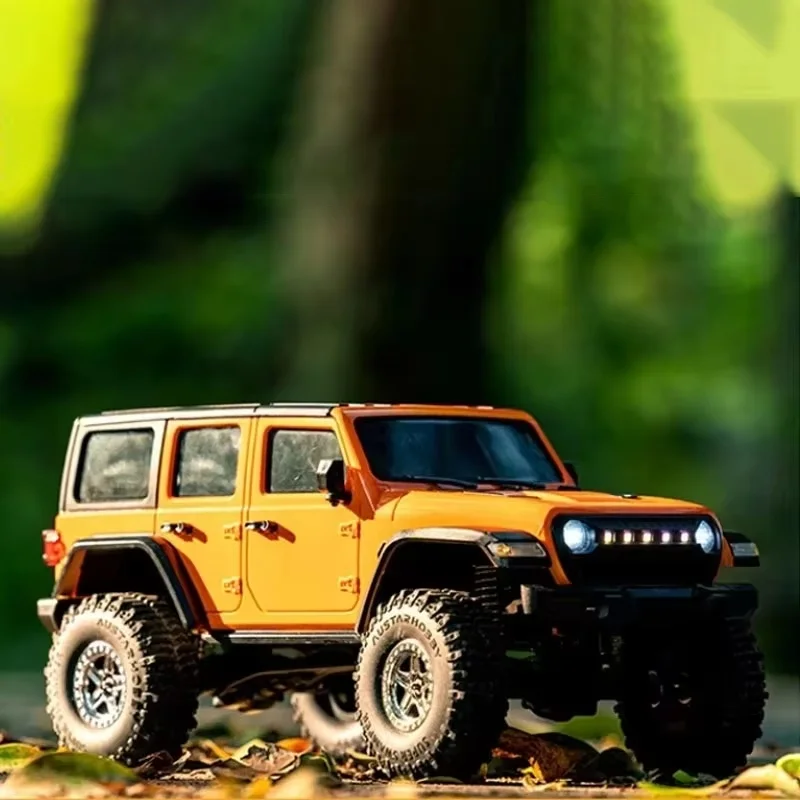 JJRC C8801 Remote Control Car 4WD Large Wheel Suspension Variable Speed Off Road Climbing Car Wrangler Jeep Simulation Model Toy