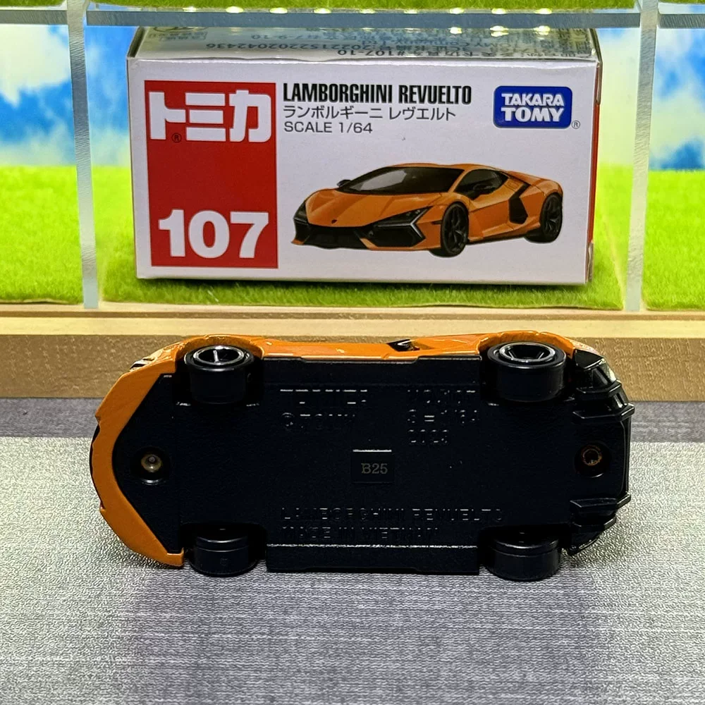 Takara Tomy Tomica No.107 Lamborghini Revuelto Diecast Alloy Car Model Mini Sports Car Collectible Toy Gift for Children Boys