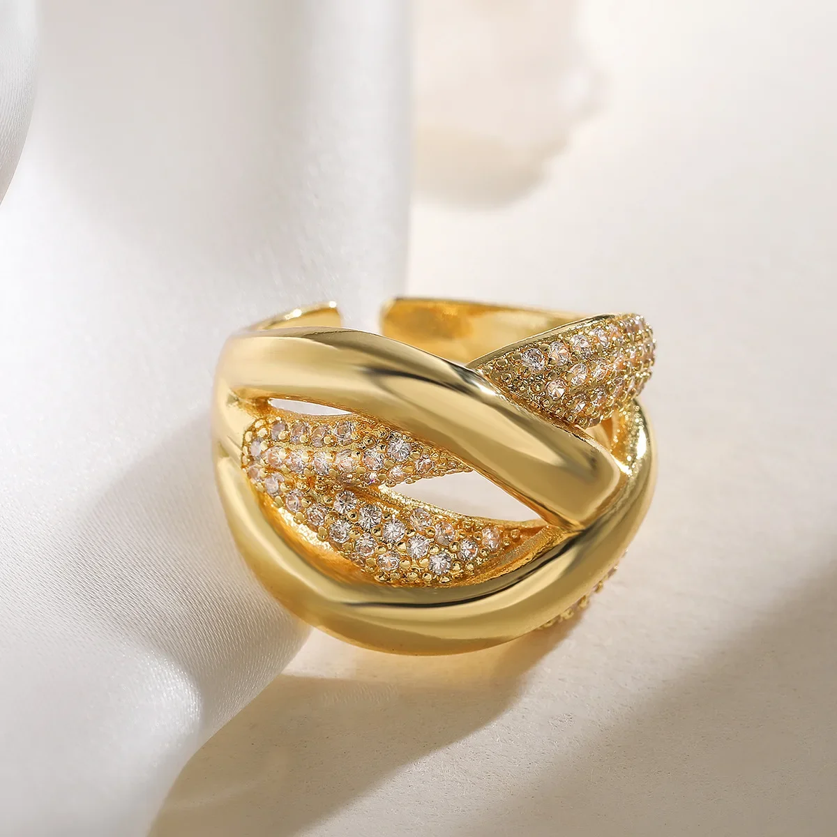 

2025 New Design Geometric Shape Open Rings For Women Gold Color Copper Party Jewelry